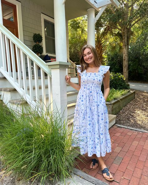 Blue and white floral printed Hill House Nap Dress paired with navy blue Jack Rogers sandals on Bald Head Island Hill House Nap Dress Styling, Hillhouse Nap Dress, Style Trends 2023, Hill House Nap Dress, Grand Millenial, Nap Dress, Trends 2023, Hill House, 20th Birthday