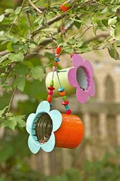 Diy – Velikonoce, Tin Can Flowers, Homemade Bird Feeders, Fleurs Diy, Creative Tutorials, Tin Can Crafts, Diy Bird Feeder, Diy Birds, Bird Houses Diy