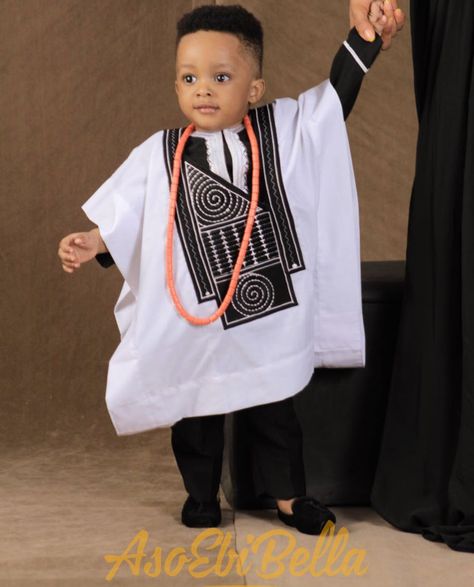 Baby African Clothes, African Kids Clothes, Agbada Design, African Wear Styles For Men, Traditional Attires, African Dresses Men, African Shirts For Men, African Children, African Clothing For Men