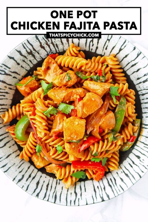 This One Pot Chicken Fajita Pasta is easy to make in under 30 minutes and boasts all the spicy and vibrant flavors you love in chicken fajitas! Tender pan-seared chicken fajita pieces, onion, peppers, garlic and pasta get tossed in a lightened-up creamy sauce in this hearty and satisfying dish! Perfect for busy weeknights and absolutely scrumptious! #pasta #chickenfajita #mexicanpasta #dinner #mealprep #healthy #highproteinmeals #highprotein #onepotmeals #weeknight | That Spicy Chick One Pot Chicken Fajita Pasta, Fajita Pasta, Fajita Seasoning Mix, Mexican Pasta, Chicken Fajita Pasta, Chicke Recipes, Seared Chicken, Pan Seared Chicken, Chicken Fajita