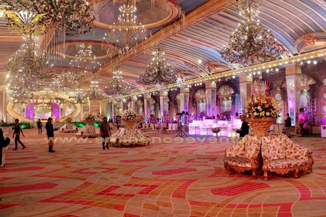 Indian Wedding Banquet Hall, Banquet Hall Design, Stage Backdrop Design, Ambience Decor, Indian Wedding Decorations Receptions, Wedding Banquet Hall, Shed Decor, Wedding Decor Photos, Mandap Decor