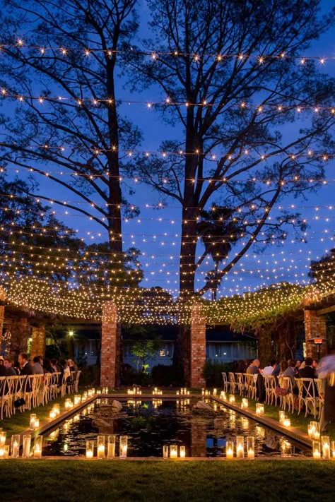 Pool Wedding Decorations, Outdoor Wedding Lighting, Fairy Lights Wedding, Fairy Lights Decor, Pool Wedding, Lights Wedding Decor, Pool Decor, Wedding Mood, Outdoor Party