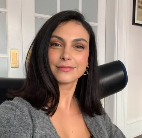 Morena Baccarin Photoshoot, American Girl Magazine, Grace Caroline, Middle Aged Actresses, Instagram Facts, Romeo Beckham, Morena Baccarin, Henry Danger, German Fashion