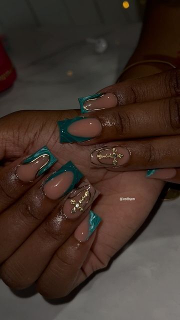 Self taught Nail Tech💅🏼 on Instagram: "😍😍" Teal Green Nails Acrylic, Black And Teal Nails Acrylic, Teal Bling Nails, Teal Long Acrylic Nails, Green Bling Nails Rhinestones, Teal Rhinestone Nails, Teal Acrylic Nails, Teal Nail Designs, Nail Place