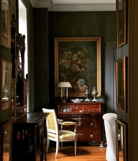 Victorian House Interiors, Secretary Desks, Dream House Decor, Beautiful Space, Do Something, Victorian Homes, Old House, Dark Colors, Home Decor Inspiration