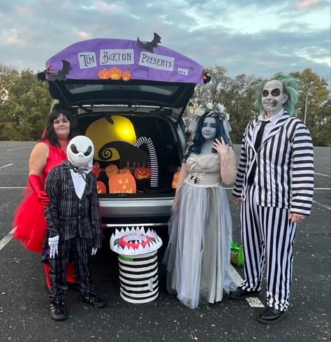 Trunk Or Treat, Family Halloween Costumes, Family Costumes, Costumes Halloween, Tim Burton, Trunk, Monster Trucks, Halloween Costumes, Halloween