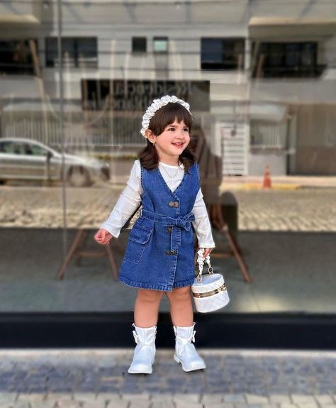 Jeans Gown, Magical Childhood, Kids Winter Fashion, Kids Dress Patterns, Twin Outfits, Children Playing, Fashion Icons, Little Outfits, Girls Summer Outfits