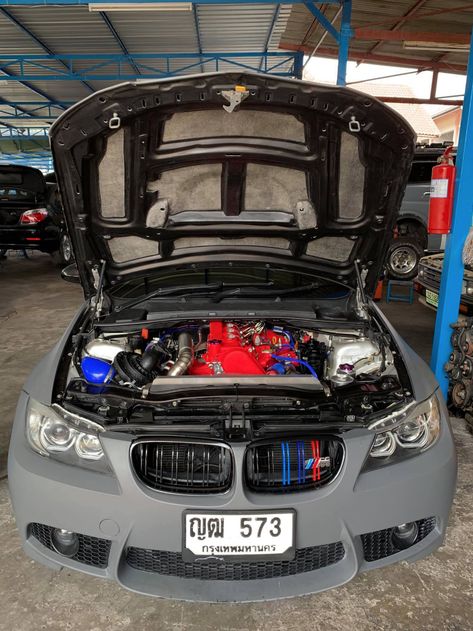 BMW E90 with a Toyota 1KD Turbo Diesel Inline-Four – Engine Swap Depot Bmw Turbo, Samut Prakan, Bmw Engines, Bmw E90, They Left, Engine Swap, Car Projects, Common Rail, Automatic Transmission