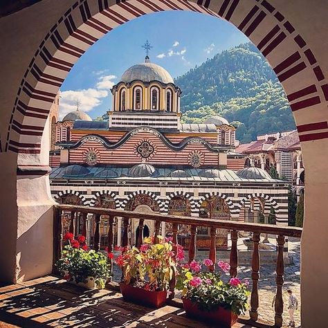 BULGARIA OFFICIAL 🇧🇬 (@bulgariaofficial) • Rila Monastery Monastery Aesthetic, Bulgarian Architecture, Colourful Architecture, Rila Monastery, Bulgaria Travel, Balkan Peninsula, 1000 Years, East Europe, Sofia Bulgaria