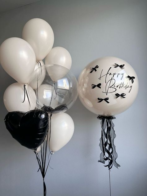 Black And White Coquette Birthday, 17 Doğum Günü, Black And White Balloons, Deco Ballon, 21st Bday Ideas, Happy Birthday Decor, Balloons Ideas, Simple Birthday Decorations, Kids Aesthetic