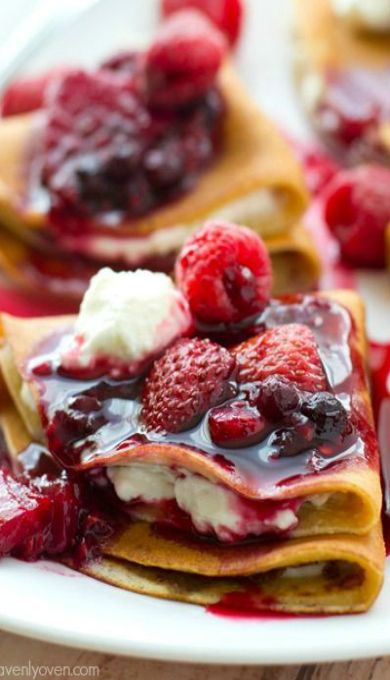 Mixed Berry Cream Cheese Crepes Cream Cheese Crepes, Berry Cream Cheese, Cheese Crepes, Sweet Crepes Recipe, Easy Crepe Recipe, Sweet Crepes, Berry Sauce, French Recipes, Crepe Recipes