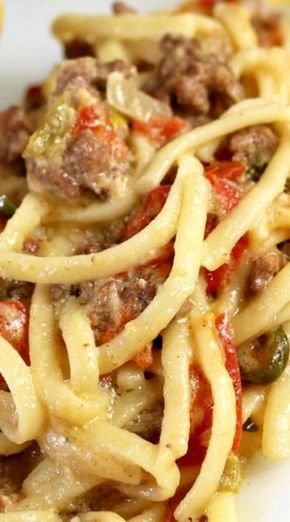 Cheeseburger Spaghetti, Filet Mignon Chorizo, Pasta With Meat, Beef Casseroles, Mexican Flavors, Nacho Bar, Beef Casserole, Easy Casserole Recipes, Spaghetti Recipes