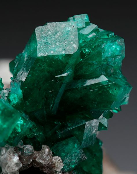 Crystal Aesthetic, Emerald Gem, Textile Fiber Art, Mineral Stone, Minerals And Gemstones, Emerald Stone, Green Gemstones, Emerald Gemstone, Gems And Minerals