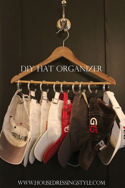 20 Creative Ways to Organize and Decorate with Hangers - DIY & Crafts Apartment Closet Organization, College Dorm Organization, Hat Organizer, Diy Clothes Rack, Closet Hacks Organizing, Dorm Organization, Clothes Closet Organization, Dorm Room Organization, Hat Organization