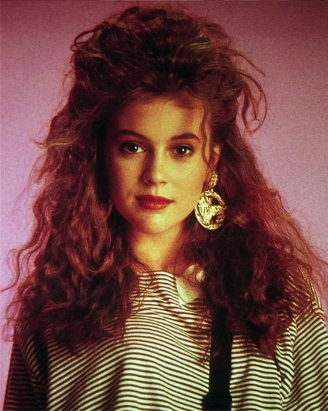 80s Frizzy Hair, 1985 Hairstyles, Rollerblades Reference, 80s Hair Women, 80s Updo Hairstyles, 80s Hairstyles Women, 80s Women Hairstyles, Short 80s Hair, 80s Prom Hair