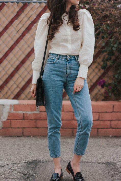 Frank and Oak High Waist Jeans with vintage style puff sleeve blouse Puffed Sleeves Outfit, White Puff Sleeve Top, Boyfriend Jeans Outfit, Blouse With Buttons, Frank And Oak, Jean Jacket Outfits, Fall 23, High Waist Denim, Womens Fashion Inspiration