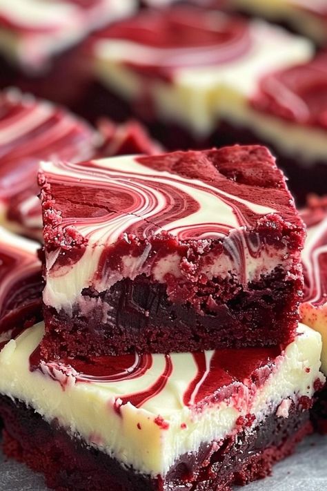 Red Velvet Brownie Cheesecake, Brownie Cake Pops, Red Velvet Cheesecake Brownies, Cheesecake Swirl Brownies, Brownies Ingredients, Baking Business Ideas, Ideas San Valentin, Brownie Blondie, Cheesecake Ideas