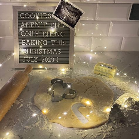 Half Baked Pregnancy Photo Christmas, Christmas Cookie Pregnancy Announcement, Half Baked Christmas Pregnancy, Baby Announcing Ideas Christmas, Cookie Baby Announcement, Baking Baby Announcement, Cookie Pregnancy Announcement, Baking Pregnancy Announcement, Baby Announcement Christmas