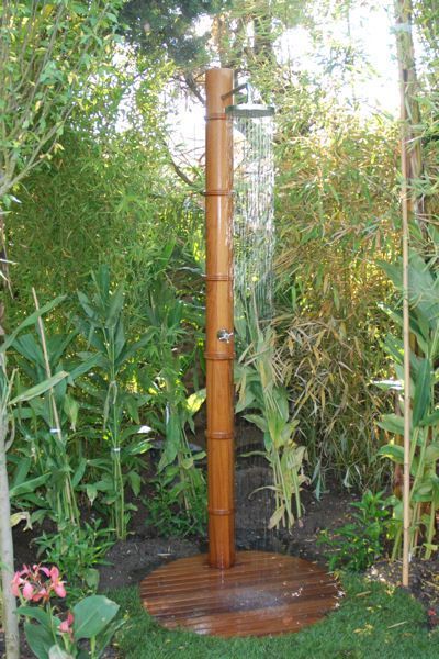 Bamboo Outdoor Shower Ideas, Background Plants, Outside Showers, Shower Garden, Bamboo Outdoor, Outdoor Bathroom Design, Amazing Showers, Outdoor Showers, Outdoor Baths