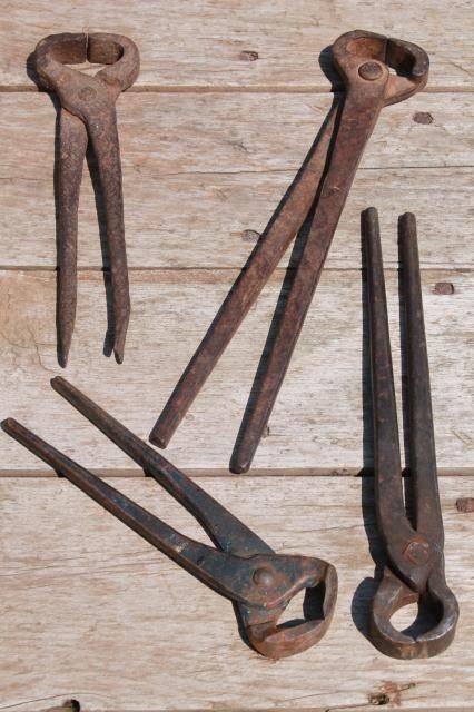 antique vintage nippers forged iron farm primitive farrier / blacksmith tools Albert Lea Minnesota, Iron Farm, Old Tool Boxes, Antique Hand Tools, Forging Tools, Antique Woodworking Tools, Vintage Hand Tools, Blacksmith Tools, Japanese Woodworking