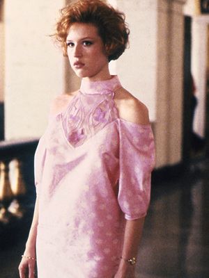 Pretty in pink #movie #films #costume #80s 80s Fashion Icons, 80's Prom, Brat Pack, 80s Prom Dress, 80s Look, Just A Small Town Girl, 80s Prom, John Hughes, Pink Prom Dress