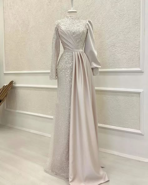 Kebaya Modest Haute Couture, Muslim Gown, Prom Night Dress, Beige Embroidery, Kebaya Modern Dress, Muslim Evening Dresses, Dress Glitter, Couture Evening Dress, Evening Dress Collection