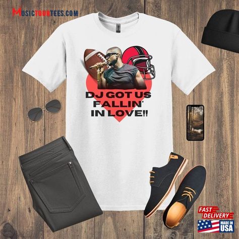 Super Bowl Usher Shirt Halftime 2024 Classic Sweatshirt Check more at https://musictourtees.com/product/super-bowl-usher-shirt-halftime-2024-classic-sweatshirt/ Halftime Show, Photo Care, Handmade Brand, T Shirt Funny, Favorite Shirts, Super Bowl, Custom Print, Inside Out, Size Chart