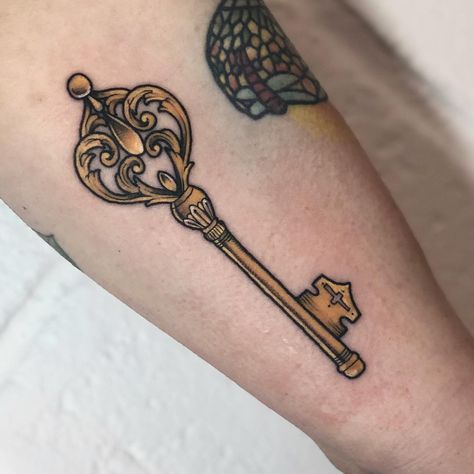 Neo-traditional style key tattoo by Lozzy Bones Traditional Tattoo Key, Keyhole Tattoo, Traditional Tattoo Reference, Skeleton Key Tattoo, Key Tattoo Designs, Occult Tattoo, Key Tattoos, Key Tattoo, Couples Tattoo Designs