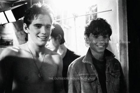 Young Matt Dillon, Authors Note, Outsiders Imagines, The Outsiders Imagines, Outsiders Movie, Outsiders Greasers, 80s Actors, The Outsiders Greasers, The Outsiders Cast