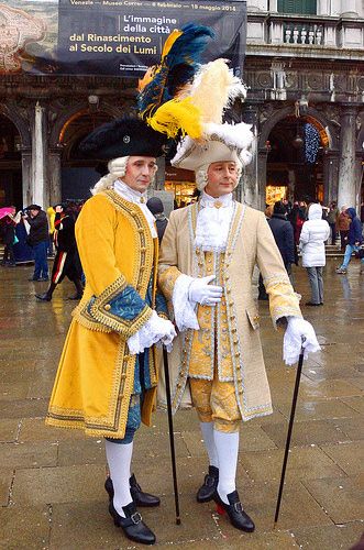 Rococo Punk, Venice Carnevale, European Clothes, San Marco Venice, Masquerade Ball Gown, 17th Century Fashion, Victorian Gentleman, 18th Century Costume, Carnival Of Venice