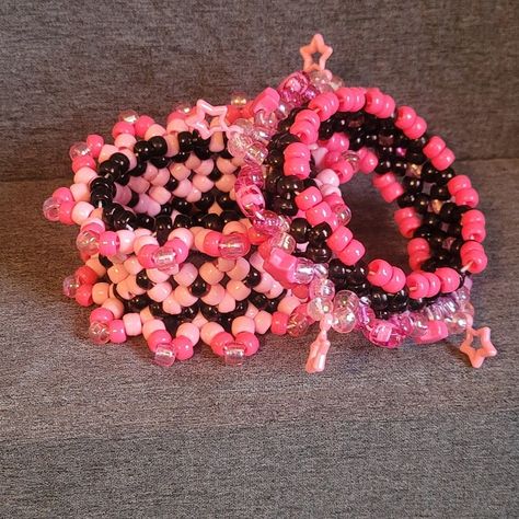 Pink and Black Rotating Kandi Cuff - Etsy Rotating Kandi Cuff, Scene Kandi, Kandi Cuff Patterns, Diy Kandi Bracelets, Diy Kandi, Kandi Kid, Kandi Cuff, Kandi Patterns, Kandi Bracelets