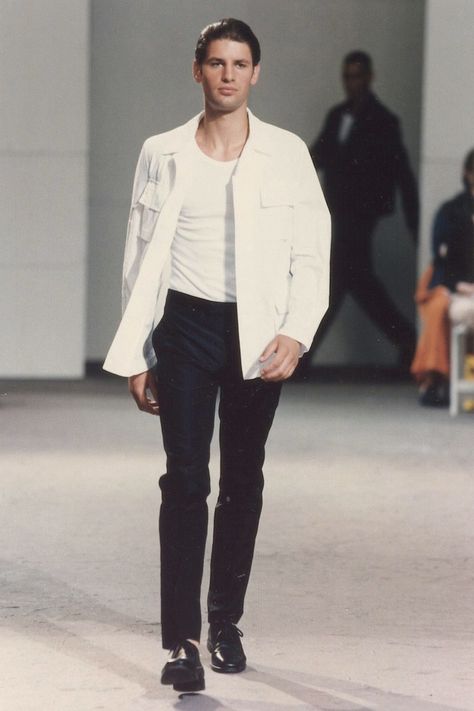 Men Runway Fashion, Helmut Lang 90s, 90s Minimalism Fashion, Helmut Lang Archive, Men Runway, Masculine Fashion, Model Runway, 90s Men, 90s Runway