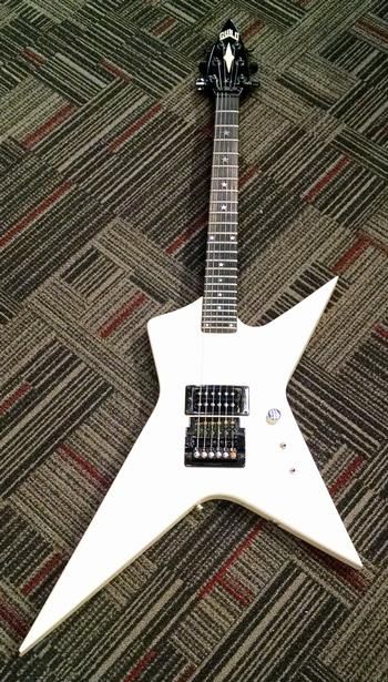 Star Guitar, Elec Guitar Aesthetic, Star Shaped Guitar, Electric Guitar Shapes, Star Shape Guitar, V Shaped Guitar, Star Shaped Electric Guitar, Oxnard California, V Shaped Electric Guitar