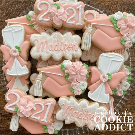 Taco Bout A Graduation Party, Longhorn Cookies, Winnie The Pooh Graduation, Tropical Graduation Party, Graduation Sugar Cookies, Grad Cookies, Pink Graduation Party, Nursing Party, Cowgirl Invitations