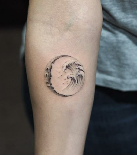 Sun Moon And Water Tattoo, Calm Ocean Tattoo, Moon And Tide Tattoo, Unique Moon Tattoo Ideas For Women, Moon With Waves Tattoo, Water And Moon Tattoo, Moon Waves Tattoo, Ocean And Moon Tattoo, Ocean Moon Tattoo