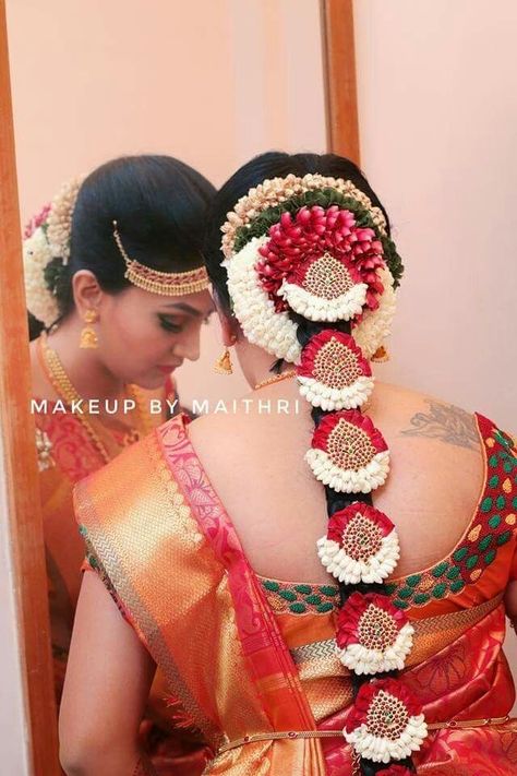 https://youtu.be/e9sikkTbYk8 Moggina Jade Brides, Bridal Jada, Moggina Jade, Floral Braid, Traditional Hairstyles, South Indian Wedding Hairstyles, Poola Jada, Brocade Blouse Designs, Bridal Hair Decorations