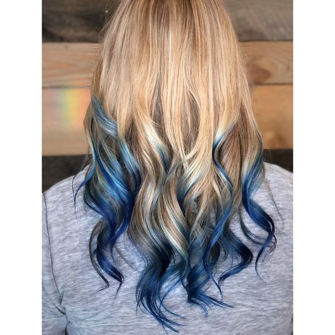 Blonde And Navy Blue Hair, Dark Blue Highlights In Blonde Hair, Blue Dip Dye Hair Blonde, Blue Balayage Blonde, Blue Hair Highlights Blonde, Dark Blue And Blonde Hair, Blonde Hair With Blue Underneath, Blonde Hair With Blue Tips, Blue And Blonde Hair