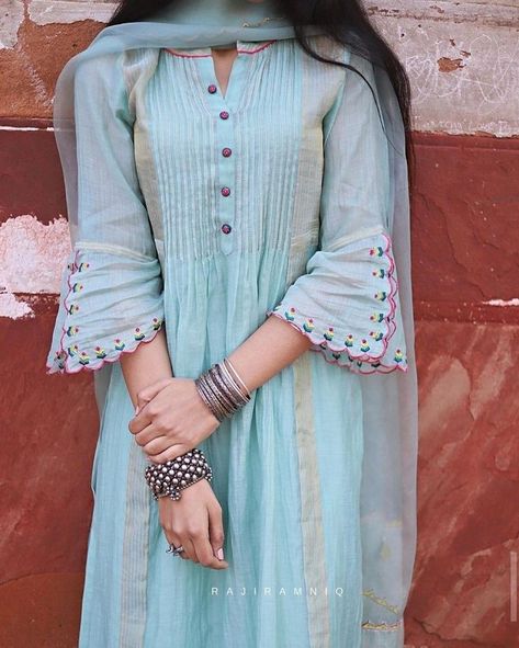 Creative and Latest Designs for Kurtis Sleeve, Suit Sleeves designs Suit Sleeves Design Latest, Suit Sleeves Design, Sleeves Design For Kurtis, Suit Sleeves, Designs For Kurtis, Kurti Sleeves Design, Designer Kurti Patterns, Neck Designs For Suits, Simple Kurti Designs