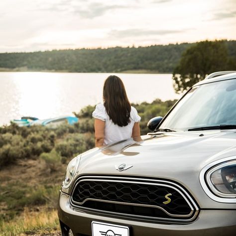 Unplug your smartphone. #PlugIn your #MINICountryman #Hybrid. Where will your next outdoor excursion take you? Mini Cooper Photoshoot, Beauty N The Beast, Story Artist, Bmw Girl, Car Photoshoot, Mini Love, Mini Coopers, Mini Countryman, Vin Diesel