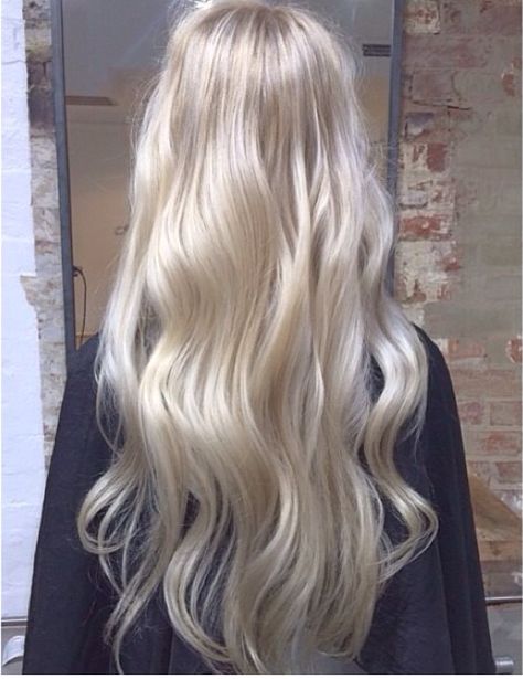 .❤❤...........❤.❤ Ash Blonde Hair, Blonde Hair Shades, Blonde Hair Inspiration, Blonde Hair Looks, Bleach Blonde, Best Investment, Platinum Blonde Hair, Long Blonde, Long Blonde Hair