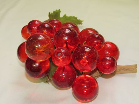 Vintage+Red+Glass+Grapes Glass Grapes Vintage, Glass Grapes, Wood Pedestal, Avocado Green, Indiana Glass, Vintage Glassware, To The End, Red Glass, Candy Dishes