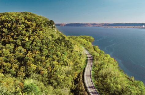 Great River Road, Driftless Area, Travel Wisconsin, Interstate Highway, Red River Gorge, Beautiful Roads, Wisconsin Travel, River Road, Great River