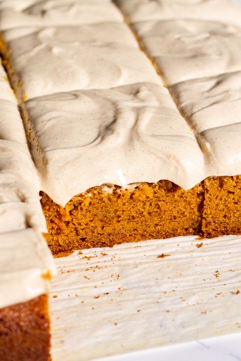 Pumpkin sheet cake with brown butter cream cheese icing is one of those desserts that is just as good as it sounds… the pumpkin sheet cake is spiced, moist, and comes together in just one bowl (big one bowl sheet cake fans!). While the cake is baking, we make a brown butter cream cheese icing. Butter Cream Cheese Icing, Brown Butter Cream Cheese, Pumpkin Sheet Cake, Butter Cream Cheese Frosting, Homemade Pumpkin Puree, Cream Cheese Icing, Pastry And Bakery, No Cook Desserts, Pound Cake Recipes