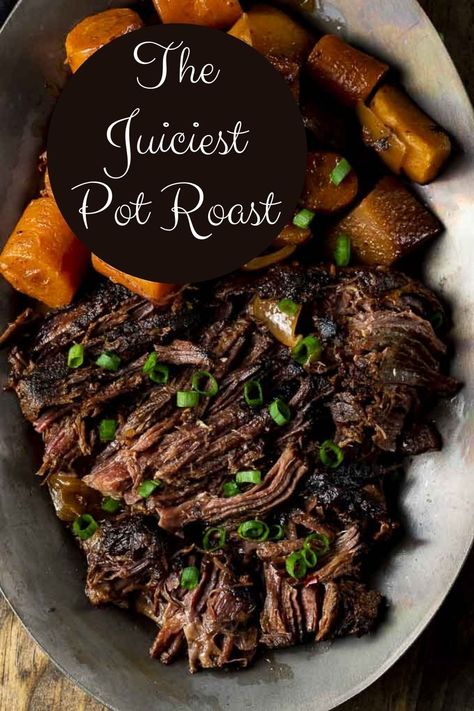 American Comfort Food Recipes, Braised Beef Recipes, Garlic Carrots, Creamed Beef, Pot Roast Recipe, Best Beef Recipes, Beef Pot Roast, Crockpot Dinners, Pot Roast Slow Cooker