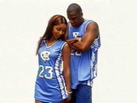 jersey dress + team Jersey Dress Outfit, Early 2000s Party, 90s Theme Party Outfit, 90s 2000s Fashion, 2000s Fashion Trends, Outfits 2000s, 90s Inspired Outfits, Early 2000s Fashion, 2000s Outfits