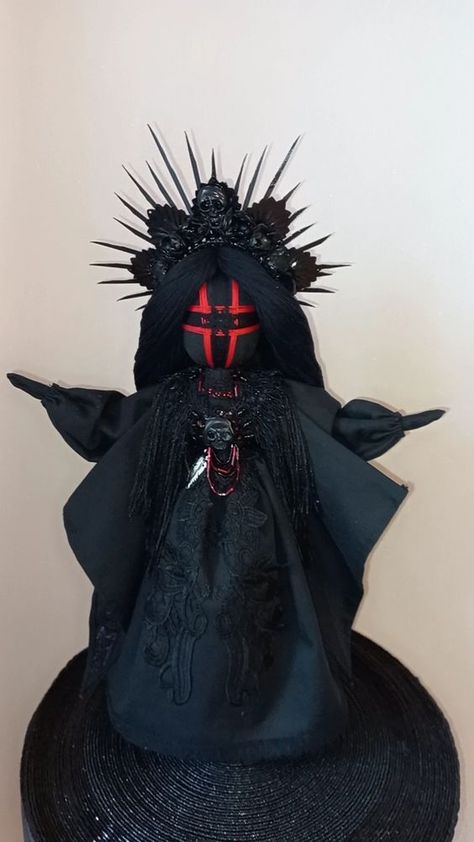 Slavic Goddess, Slavic Mythology, Textile Art Dolls, Easy Diy Hacks, Witch Diy, Pagan Witch, Monster Dolls, Spirit Dolls, Voodoo Dolls