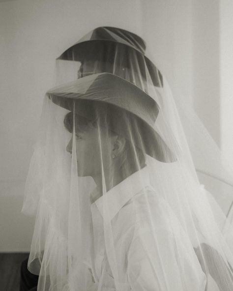 Ok a double post today but just bc @char_norm & @looney.toon made our air cowboy western dreams come true 🤌 suits, hats, veils and all 😍 . extraordinary 📸 @madisongalestudio . . . . . venue : @commercialclubslc_ styling : @xmusehouse hosts : @xmusehouse @taylorshania.photofilm rentals : @thetenth.house . . #western #utahrentals #cowboy #ａｅｓｔｈｅｔｉｃ #utahstylist #utahphotographer #photography #vibes #fyp #veil #bridalveil #slc #editorial #style #fineart Cowboy Hat Veil, Hat Veil, Cowboy Aesthetic, Cowgirl Hats, Cowboy Western, Bridal Veil, Dreams Come True, Cowboy Hat, Western Cowboy