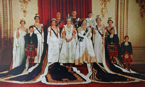 The Crown! The Crowd! Remembering Queen Elizabeth's Coronation 64 Years Ago Royal Family Christmas, Princesa Margaret, Romanian Royal Family, Royal Coronation, Queen's Coronation, Royal Family Portrait, Thai Royal Family, Greek Royal Family, Royal Family Trees