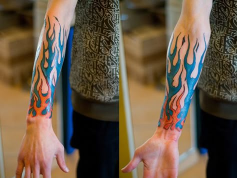 Blue Flame Tattoo, Drummer Tattoo, Water Tattoos, Fire Tattoos, Stile Pin Up, Flame Tattoo, Butterfly Wrist Tattoo, Intertwined Hearts, Flaming Heart