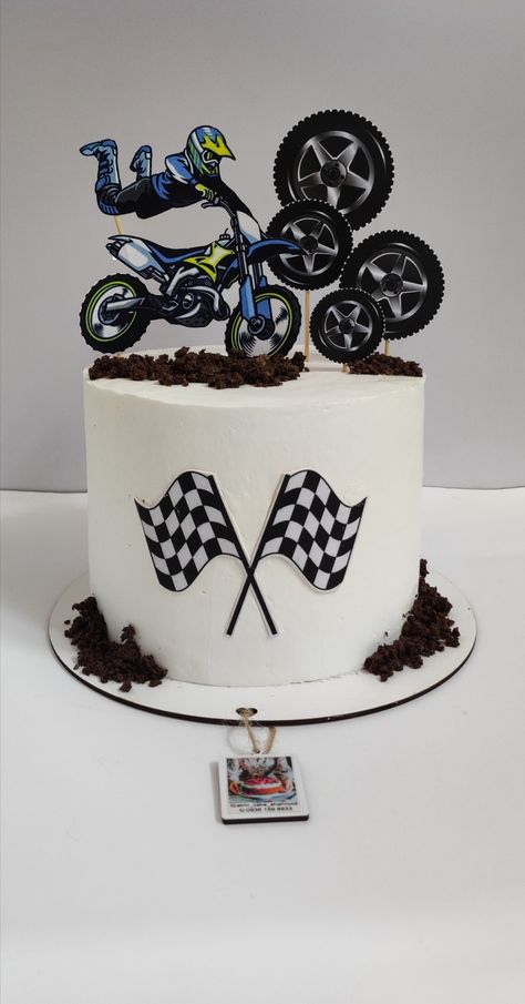 Moto Cake, Motor Cake, Motocross Cake, Bolo Motocross, Minecraft Cake Designs, Motorbike Cake, Bike Cakes, Cross Cakes, 5th Birthday Cake